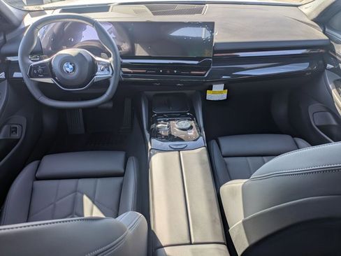 Used 2026 BMW 530i w/ Premium Package image 16