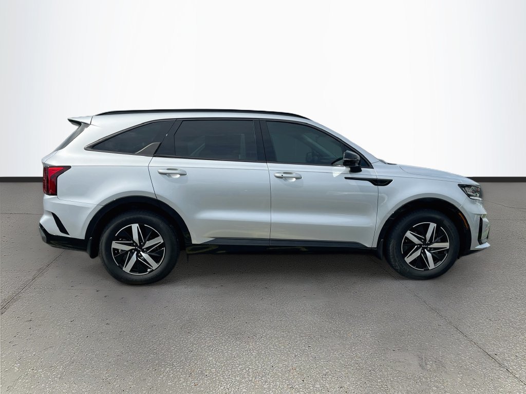 Used 2022 Kia Sorento EX w/ Panoramic Sunroof Package FWD image 8