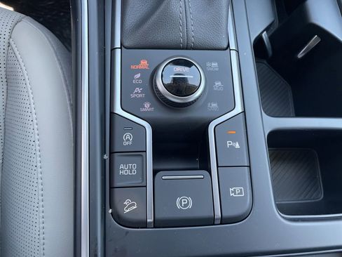 New 2026 Kia Sorento S AWD/4WD image 24