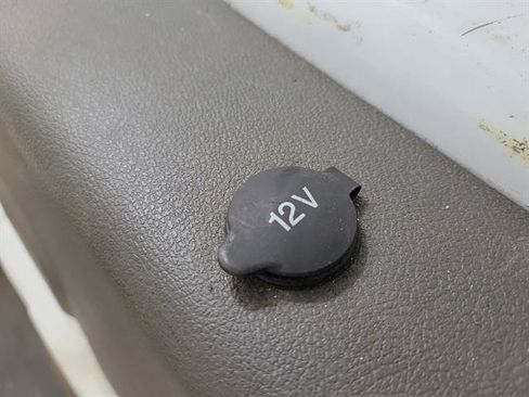 Used 2020 Ford Transit Connect XL image 8