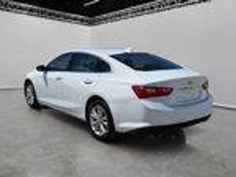 Used 2023 Chevrolet Malibu LT FWD image 12