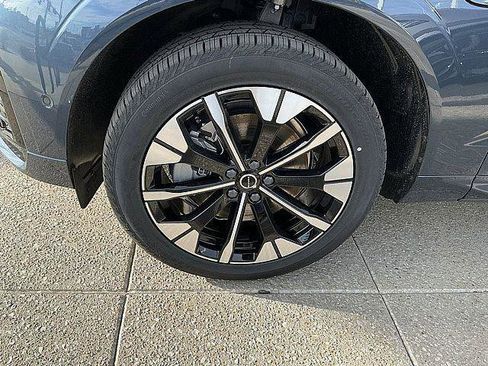 New 2026 Volvo XC60 T8 Plus w/ Protection Package Premier AWD/4WD image 12