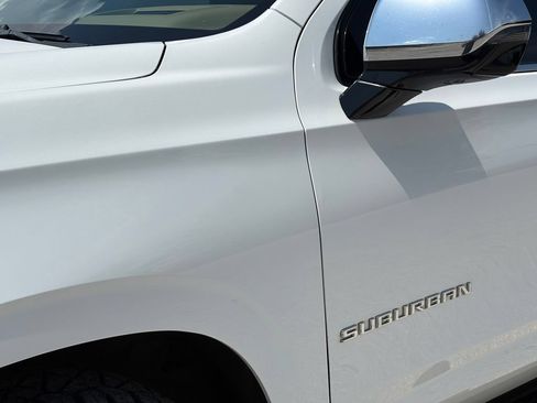 Used 2023 Chevrolet Suburban Premier AWD/4WD image 10