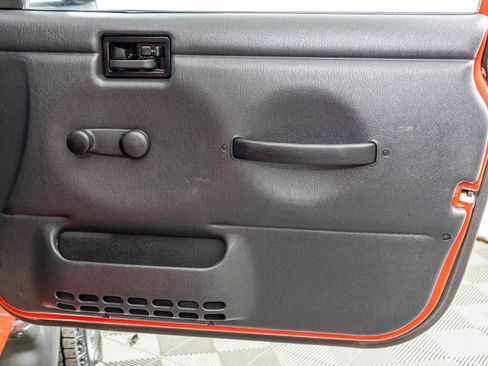 Used 2006 Jeep Wrangler Rubicon AWD/4WD image 34