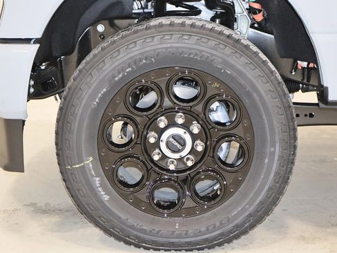 New 2025 Ford F350 Lariat w/ Lariat Ultimate Package image 36