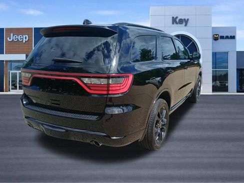 Used 2023 Dodge Durango GT AWD/4WD image 5