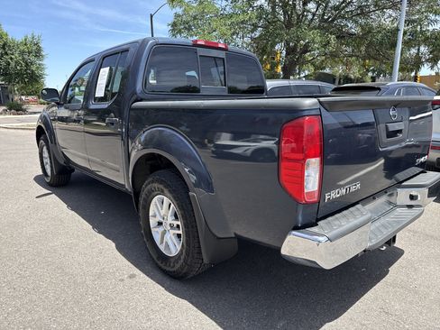 Used 2017 Nissan Frontier SV AWD/4WD image 5