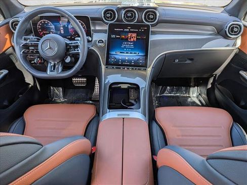 Certified 2025 Mercedes-Benz GLC 43 AMG 4MATIC image 18