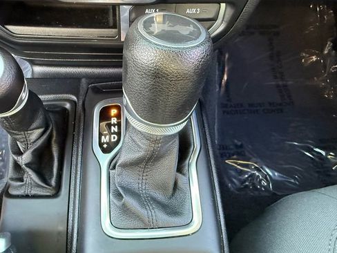 Used 2020 Jeep Wrangler Unlimited Willys image 28