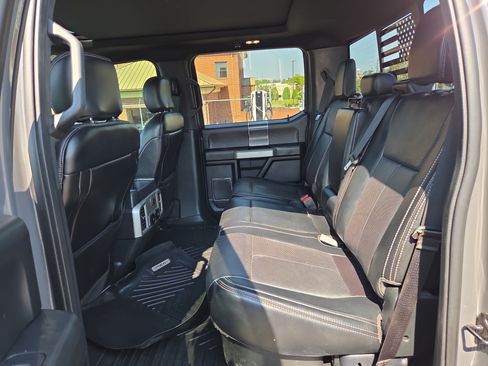 Used 2018 Ford F150 Lariat AWD/4WD image 11