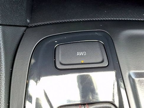 Used 2022 Chevrolet Equinox RS AWD/4WD image 36