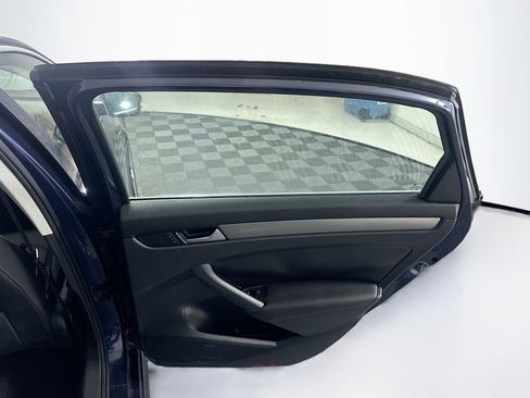 Used 2015 Volkswagen Passat TDI SE FWD image 29