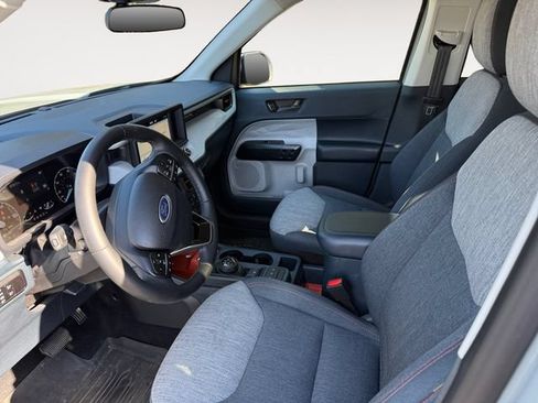 Used 2023 Ford Maverick XLT w/ XLT Luxury Package FWD image 4