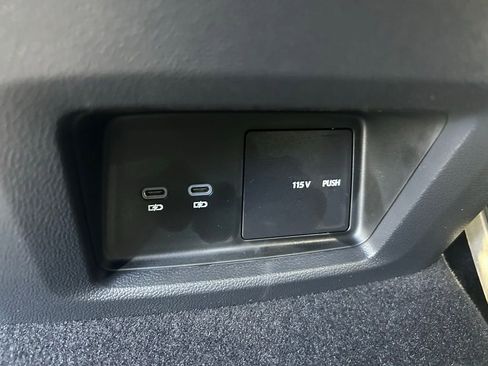 New 2026 Volkswagen Atlas Cross Sport SEL R-Line image 50