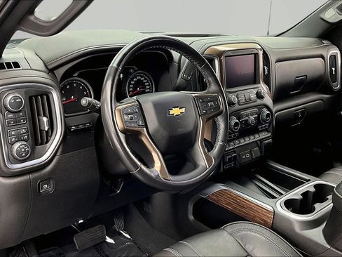 Used 2021 Chevrolet Silverado 1500 High Country w/ Technology Package AWD/4WD image 14
