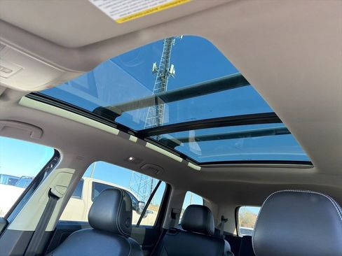 Used 2022 Volkswagen Atlas SE image 54