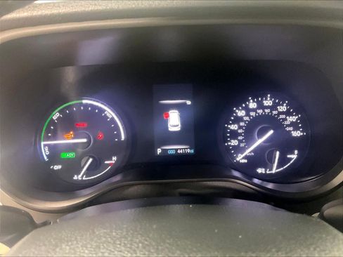 Used 2022 Toyota Sienna XLE w/ XLE Plus Package image 25