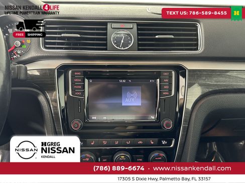 Used 2017 Volkswagen Passat 1.8T SEL Premium image 25