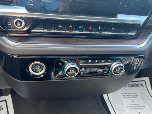 Used 2024 GMC Sierra 1500 SLT image 22