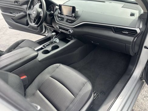 Used 2023 Nissan Altima 2.5 S FWD image 15