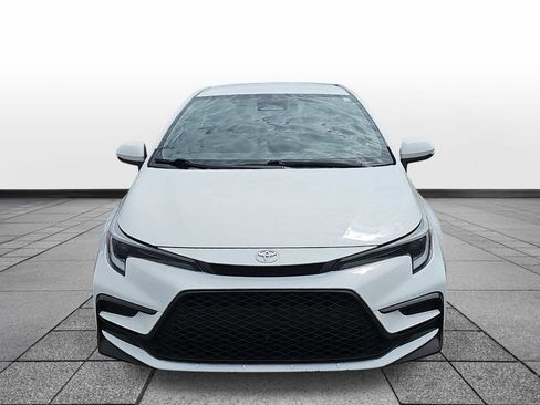 Used 2024 Toyota Corolla SE FWD image 2