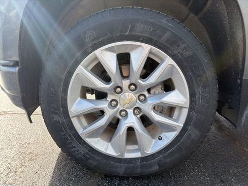 Certified 2020 Chevrolet Silverado 1500 Custom w/ Custom Value Package image 9