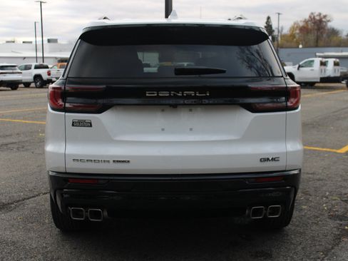 New 2026 GMC Acadia Denali Ultimate w/ LPO, All-Weather Package image 6