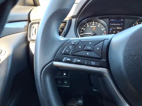 Certified 2018 Nissan Rogue S image 22