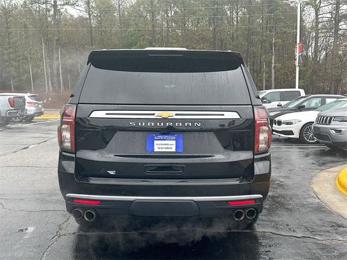 Used 2023 Chevrolet Suburban High Country w/ Advanced Technology Package image 15