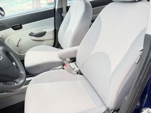 Used 2010 Hyundai Accent GLS image 14