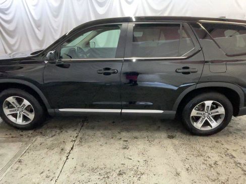 Certified 2025 Honda Pilot EX-L image 13