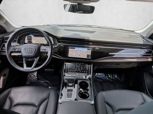 Used 2019 Audi Q8 Premium Plus w/ Premium Plus AWD/4WD image 19