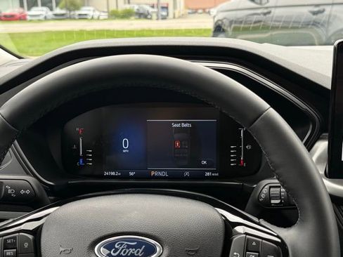 Used 2023 Ford Escape Active w/ Tech Pack #1 AWD/4WD image 8