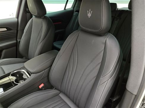 New 2025 Maserati Grecale Modena image 30