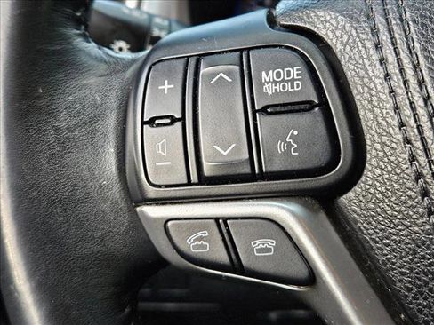 Used 2015 Toyota Highlander Plus image 14