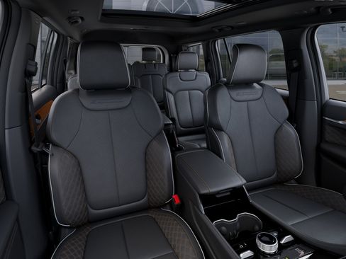 New 2026 Jeep Grand Cherokee L Summit w/ Obsidian Package AWD/4WD image 42