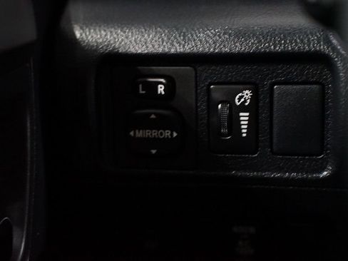 Certified 2019 Toyota 4Runner SR5 AWD/4WD image 23