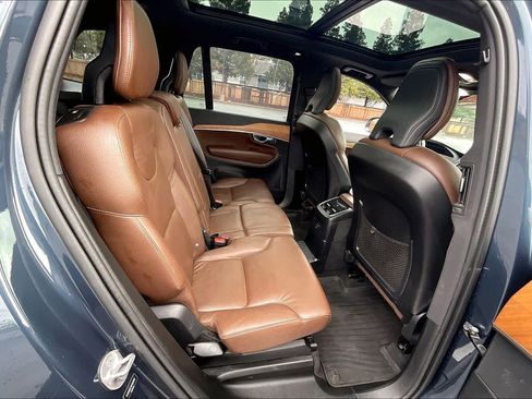 Used 2024 Volvo XC90 T8 Plus w/ Protection Package Premier image 30