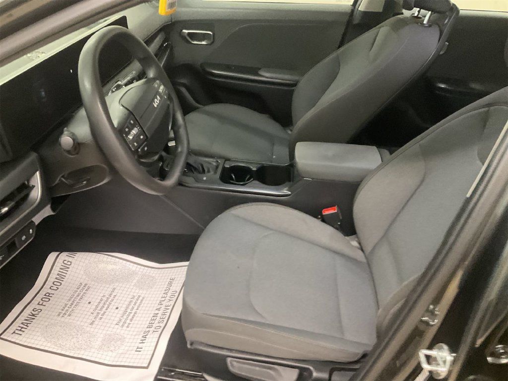 Used 2025 Kia K4 FWD image 5