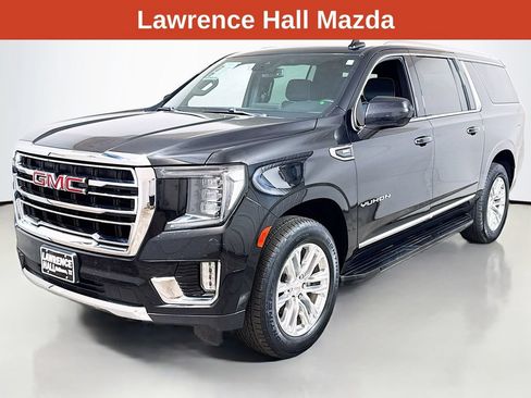 Used 2023 GMC Yukon XL SLT AWD/4WD image 1