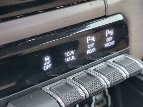 Used 2019 RAM 1500 Limited image 38