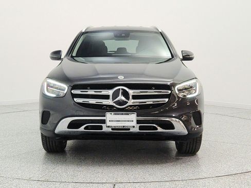 Used 2022 Mercedes-Benz GLC 300 image 2