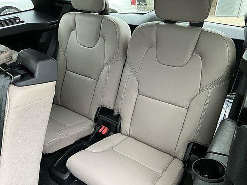 New 2026 Volvo XC90 B6 Ultra w/ Protection Package Premier AWD/4WD image 13