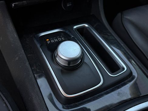 Used 2022 Chrysler 300 Touring L w/ Comfort Group image 20