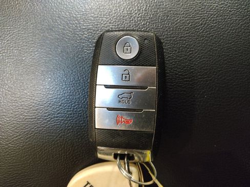 Used 2019 Kia Sorento EX FWD image 32