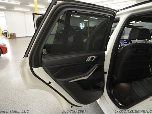 Used 2019 BMW X5 xDrive40i w/ M Sport Package image 40