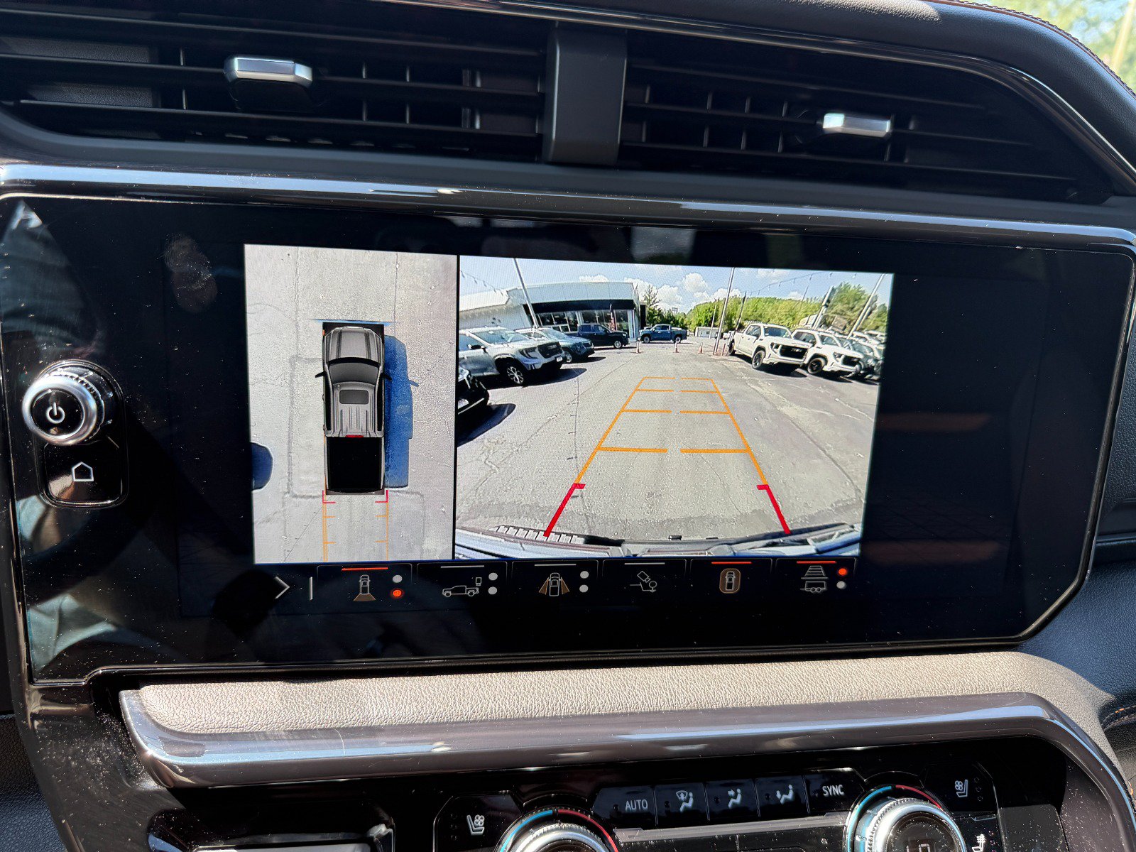 Certified 2024 GMC Sierra 1500 AT4 w/ AT4 Preferred Package AWD/4WD image 38