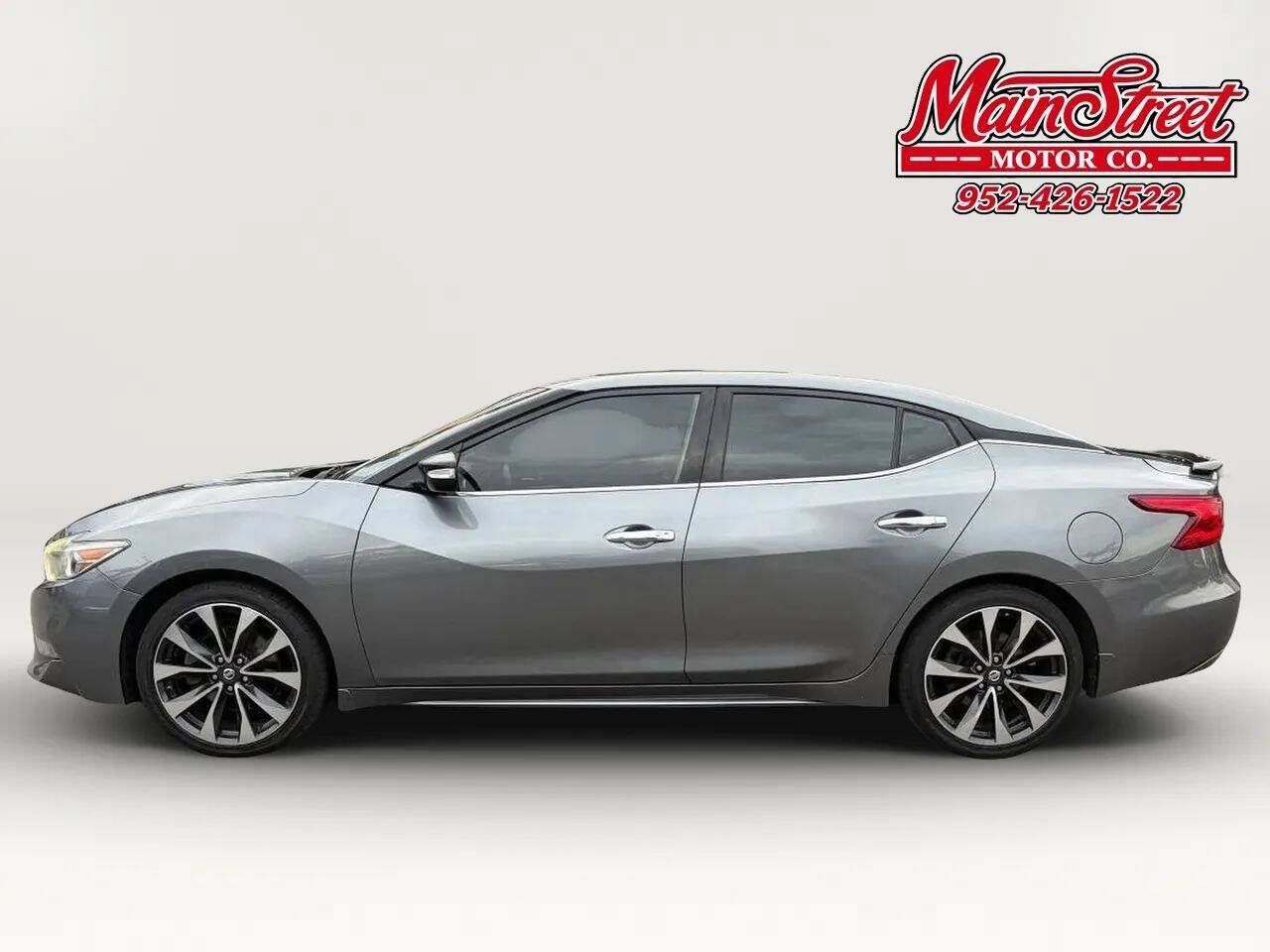Used 2016 Nissan Maxima SR FWD image 4