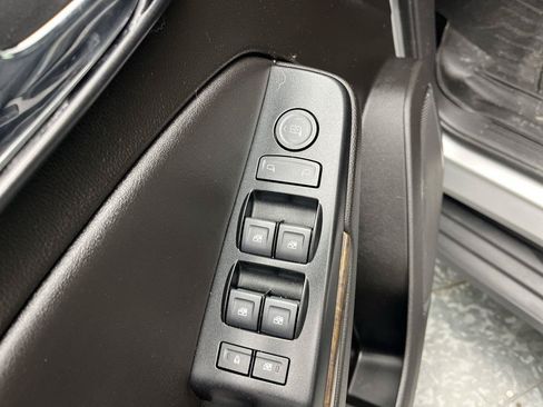 Used 2019 Chevrolet Tahoe LS AWD/4WD image 8