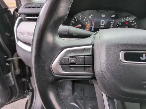 Used 2022 Jeep Compass Latitude AWD/4WD image 21